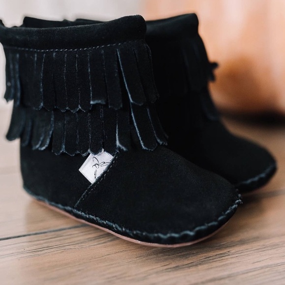 Infant Fringe Black Boots for Baby Girls - Picture 3 of 5